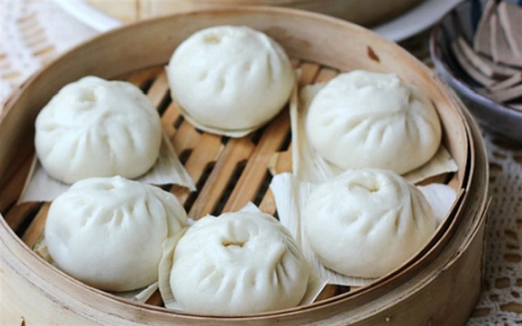 Hấp bánh bao trong khoảng 20 phút trên ngọn lửa lớn